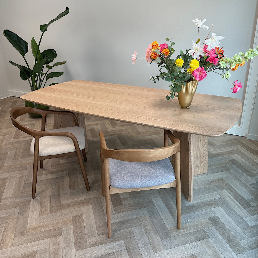 Eettafel Noor maanpoot deens ovaal - eiken bruin