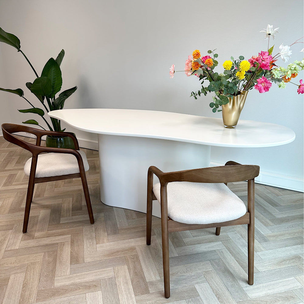 Eettafel Cloudy Organisch - gebroken wit