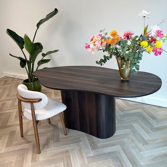 Eettafel Bruno Organisch - bruin