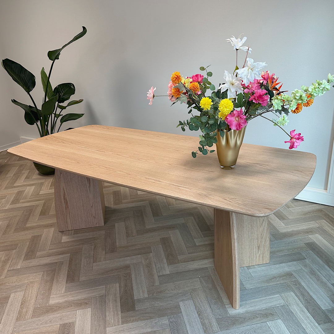 Eettafel Noor maanpoot deens ovaal - eiken bruin